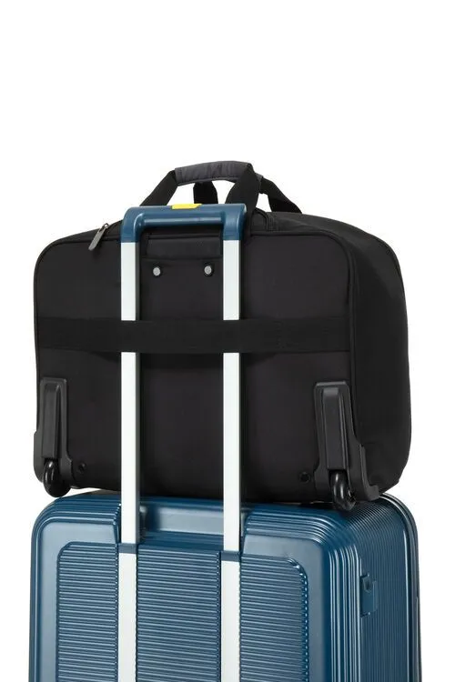 American Tourister SPEEDAIR Rolling Tote